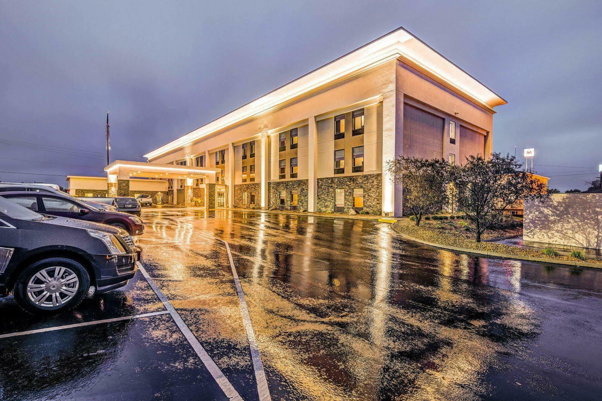 Hotel Hampton Kent/akron Area 3*